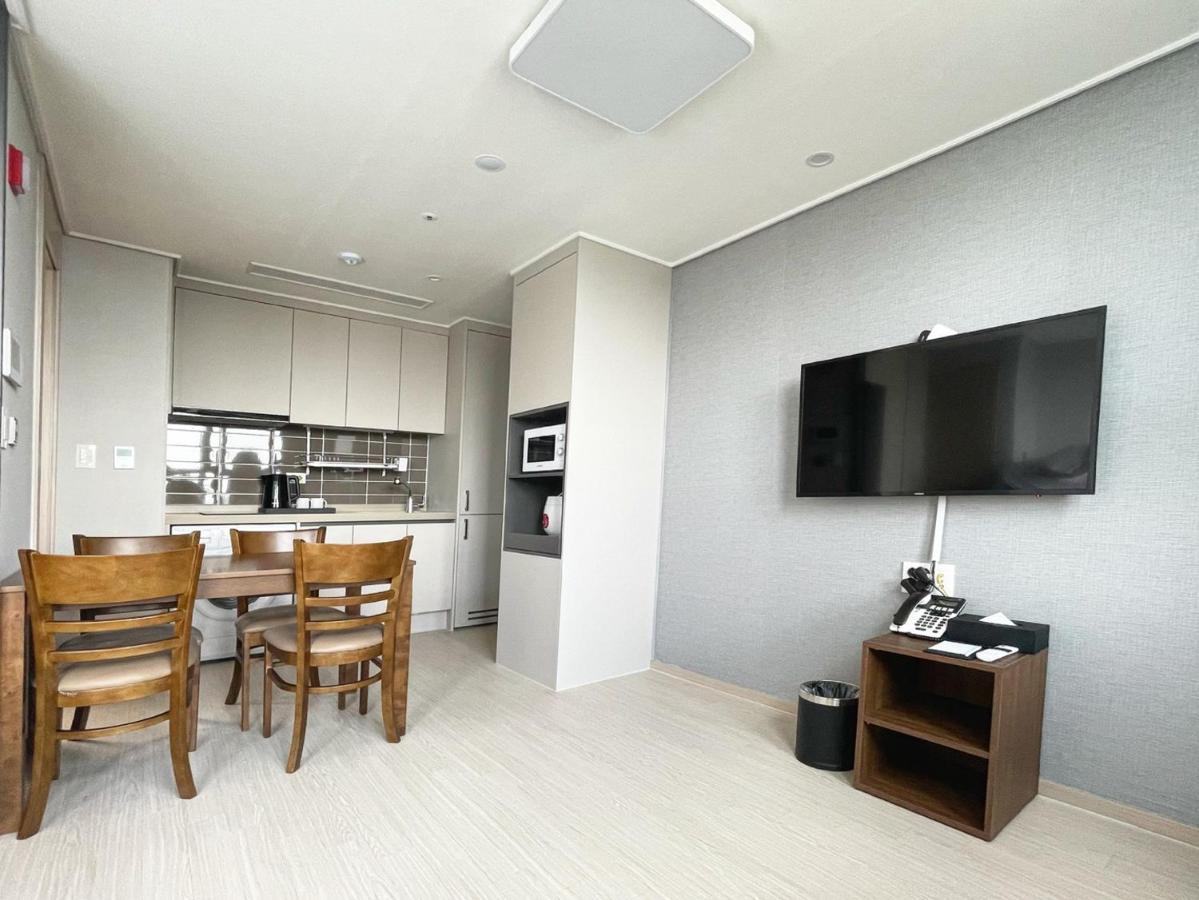 Donghae Oceancity Residence Hotel Exterior foto